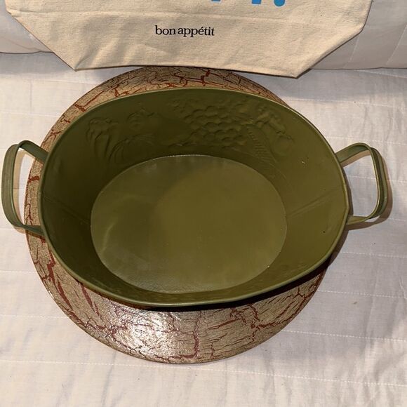 Metal Tin Bowl with Handles Green Fruit Harvest Dented Design - Picture 4 of 7